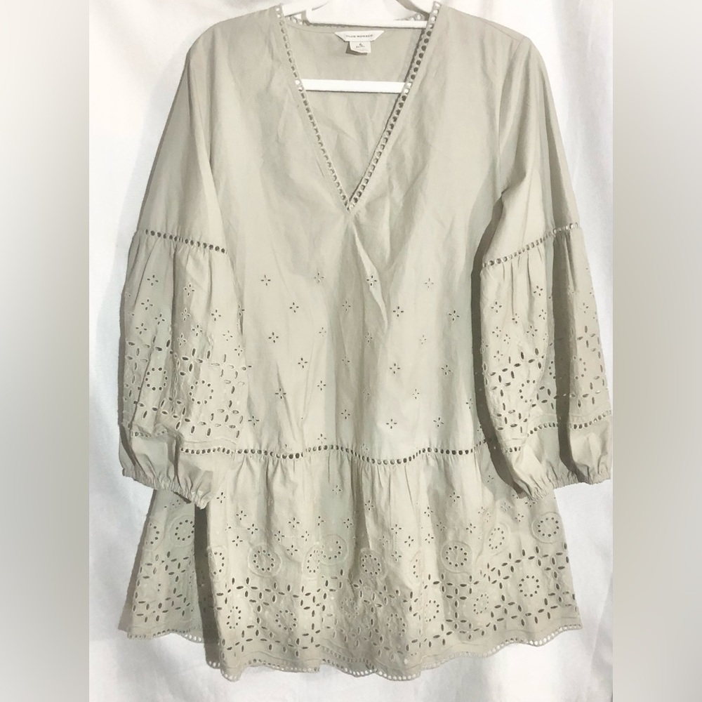 Club Monaco Gray Eyelet Dress Babydoll V Neck Ladder Lace Puff Sleeves Trending